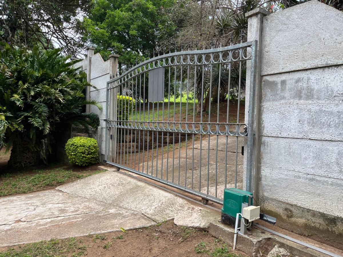 10 St Johns - House Villa Port Shepstone Eksteriør bilde